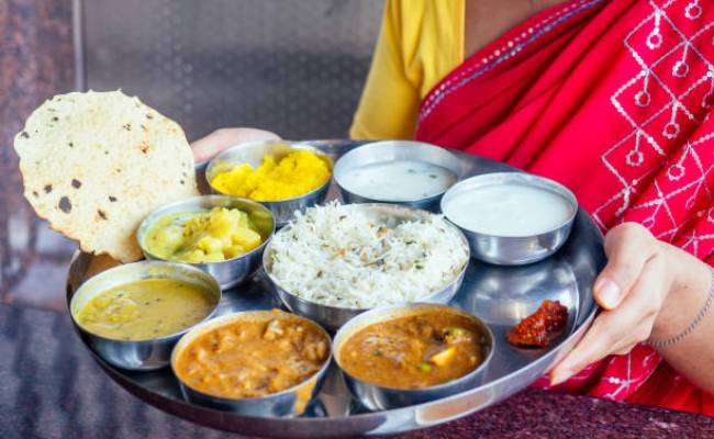 Rice : మూడు పూటల అన్నమే తింటున్నారా.. డేంజర్⁬లో ఉన్నట్టే!