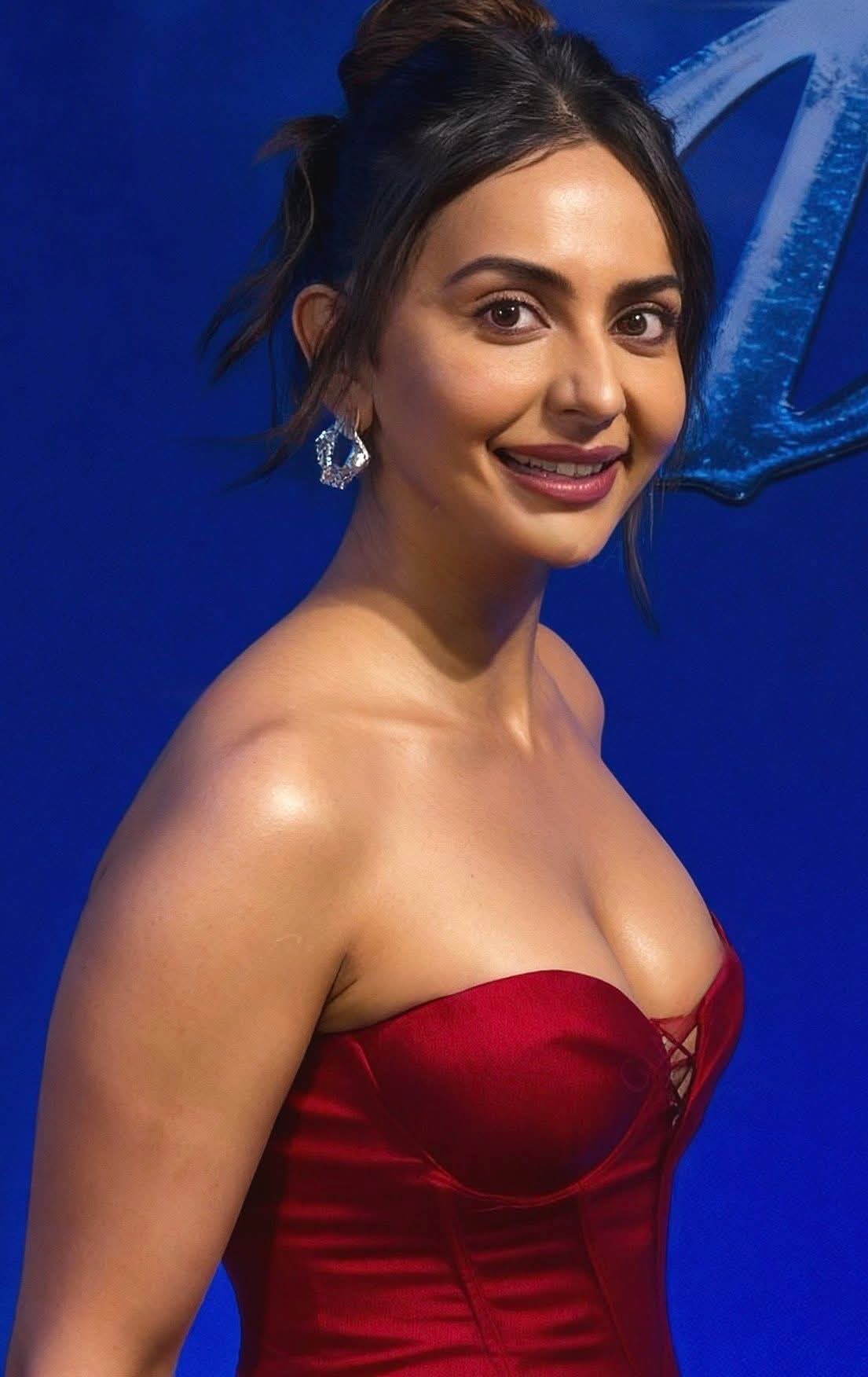 #RakulPreetSingh

