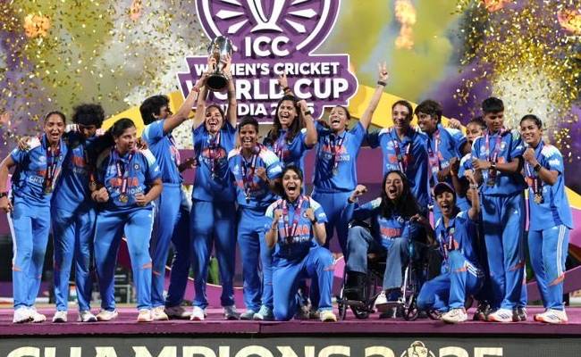 BCCI సంచలన నిర్ణయం.. విమెన్ బ్లూ టీమ్⁬కు జాక్ పాట్!